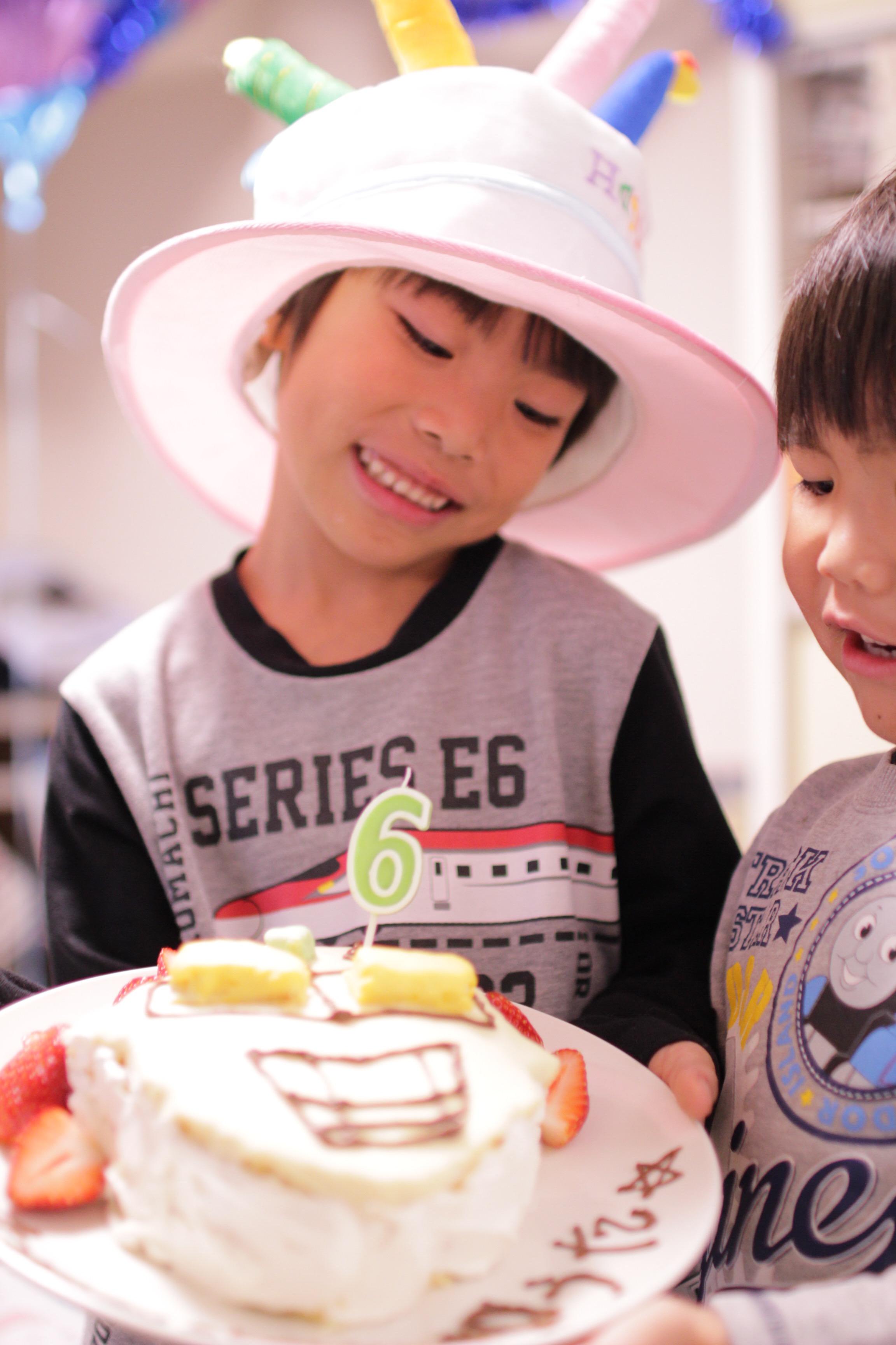 Tantanお兄ちゃん6歳のお誕生日 ウルトラマンセブンの手作りケーキ Studio Miin スタジオミィン 可愛い本のデザイン とスタイリング 料理 雑貨